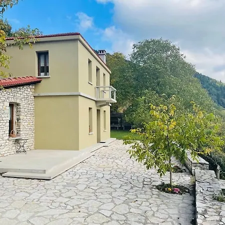 Holiday home Voutyro I, Karpenisi, Evrytania Karpenisi